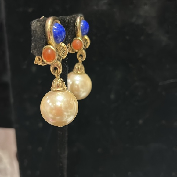 Vintage 80s Cabochons and Round Pearl Drop Earrings-Boutique - Picture 6 of 7